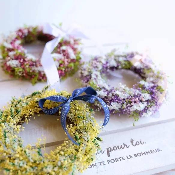 カスミ草のミニミニリース